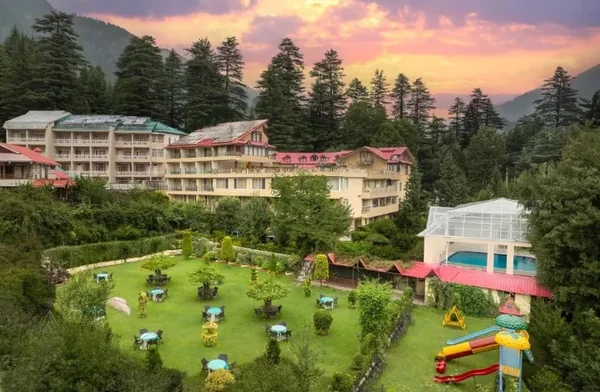 Snow Valley Resorts Old Manali