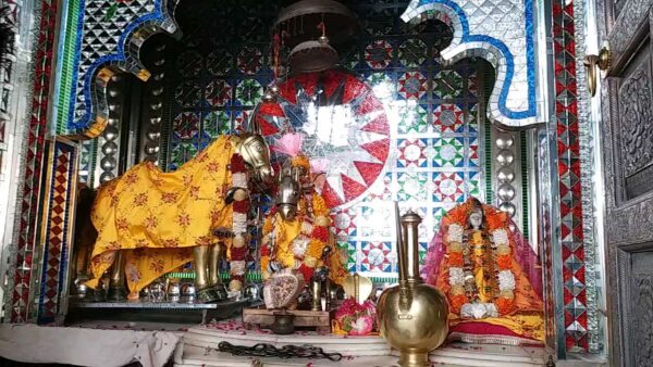 Jaipur to Veer Tejaji Mandir, Kharnal Tour Package with Marwari Cab